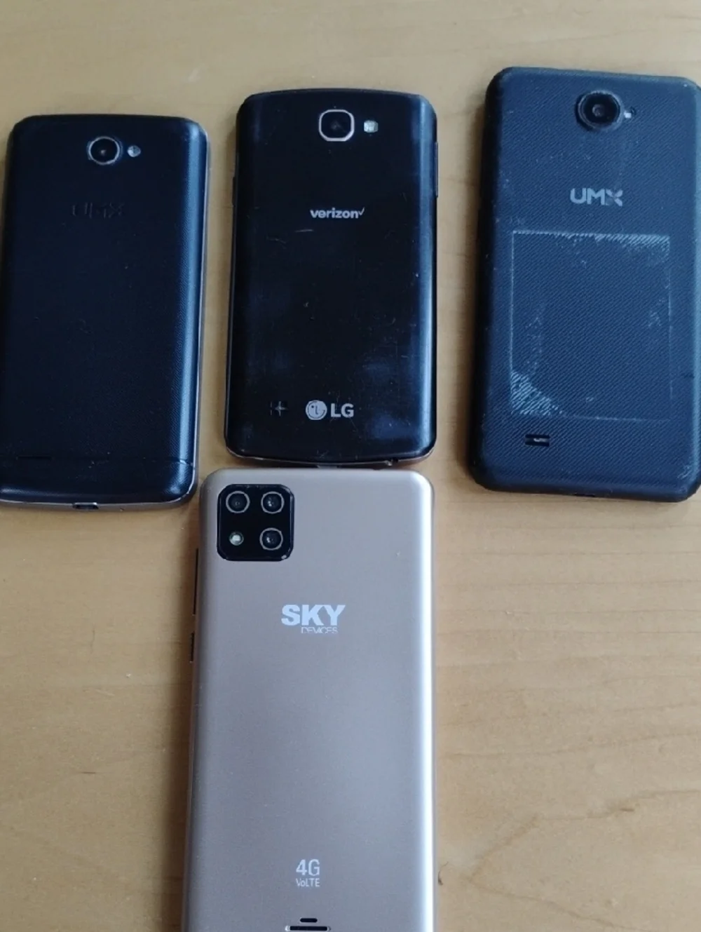 LG Multi-Color Cell Phone Lot - Black, White, Pink/Champagne BUNDLE
